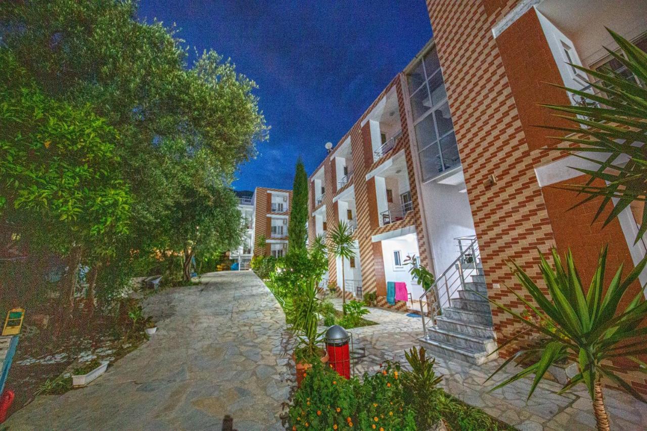 Noan Hotel & Resort Dhërmi Exteriér fotografie