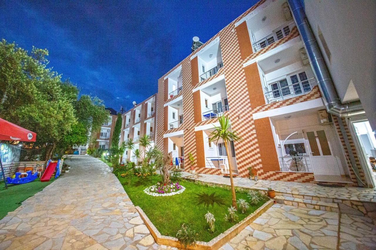 Noan Hotel & Resort Dhërmi Exteriér fotografie