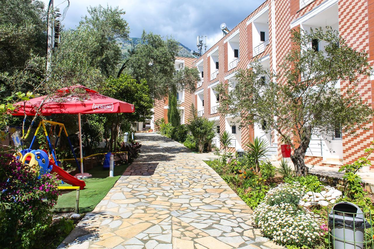 Noan Hotel & Resort Dhërmi Exteriér fotografie